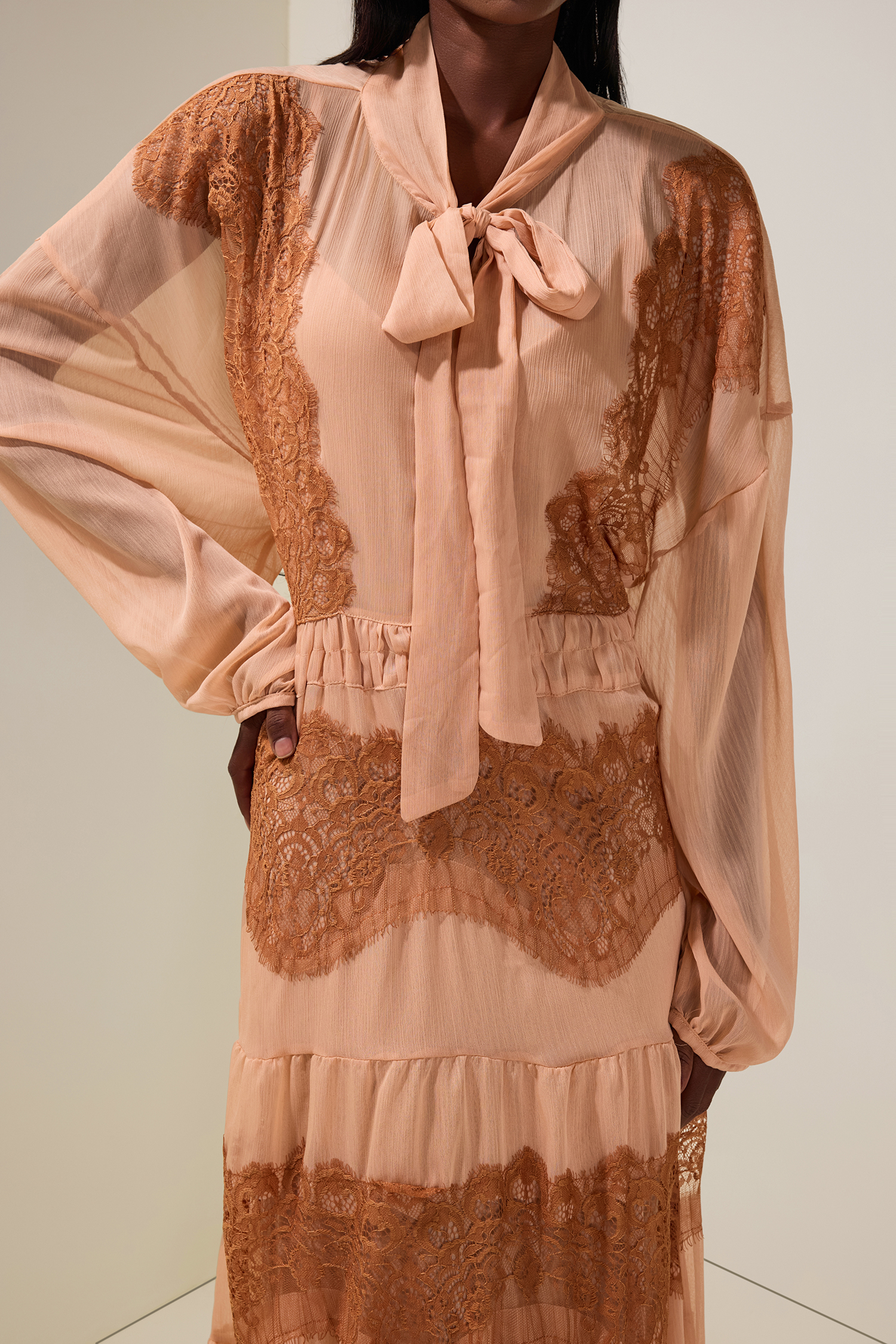 Chiffon Splicing Lace Tie-Up Long Sleeve Midi Dress